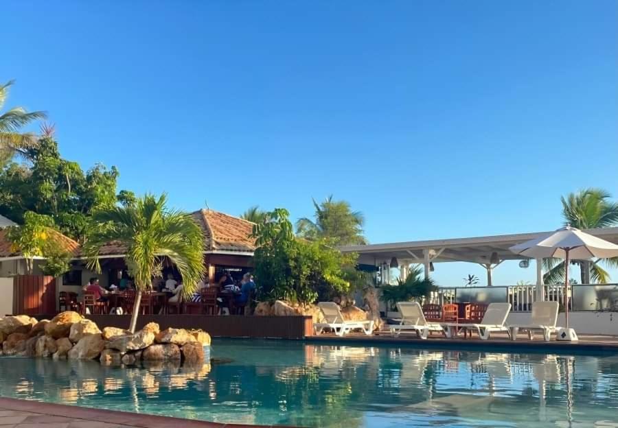 Sapphire Beach Club Resort Cupecoy  Dış mekan fotoğraf